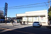 山梨中央銀行美術館前支店672ｍ