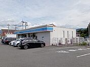 ローソン国母工業団地南店859m