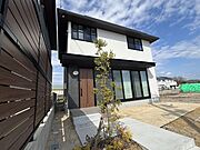 陽当たり、通風良好な新築戸建てが百々町に登場です！