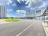 周辺：相見駅まで　2762m　徒歩約35分　普通電車停車駅です。基本的に1時間に2本停車し、一部通勤時間帯に区間快速列車も停車します。