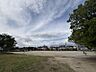 周辺：前田公園まで　689m　徒歩約9分　住宅街にある公園です。ブランコ・鉄棒・滑り台などの遊具と砂場、グランドがあります。
