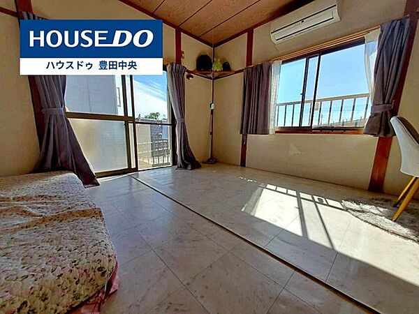 洋室を拡大表示