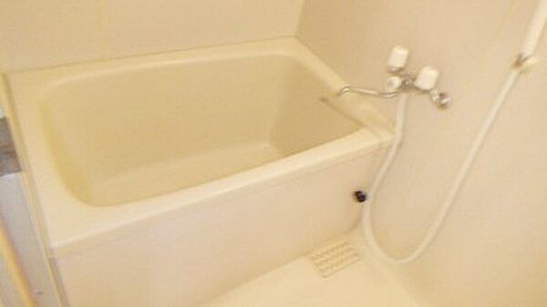 画像4:綺麗な浴槽です