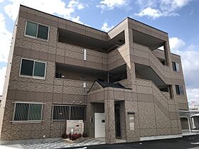 コンフォート 302 ｜ 兵庫県姫路市西今宿4丁目（賃貸マンション1K・3階・31.02㎡） その1