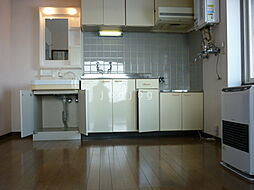 ＣＲＹＳＴＡＬ（クリスタル） 405 4階1LDKのリビング/ダイニング