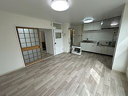 岡田ビル 2LDKの写真