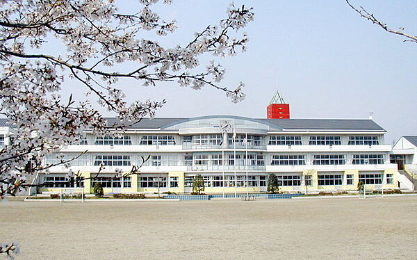 画像21:高根沢町立西小学校 1300m