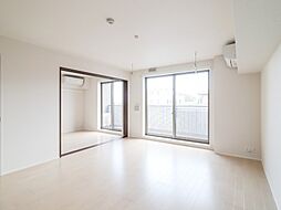 JR東北本線 自治医大駅 徒歩4分の賃貸アパート 3階3LDKのリビング/ダイニング