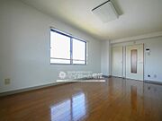 優しい光と風を取り込み和める空間
