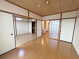 居間