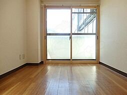 クッキィー石山寺 103 1階ワンルームのリビング/ダイニング