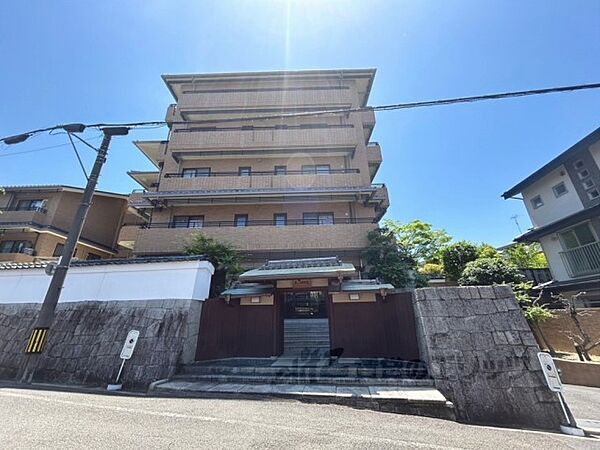 京都府京都市東山区粟田口三条坊町(賃貸マンション3LDK・1階・79.96㎡)の写真 その1