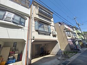 京都府京都市伏見区日野野色町（賃貸一戸建3LDK・2階・108.36㎡） その1