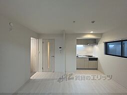 ハーモニーテラス納所町 201 2階1LDKのリビング/ダイニング