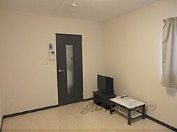 JR奈良線 新田駅 徒歩7分の賃貸アパート 2階1Kのリビング/ダイニング