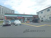 ファミリーマート　宇治中川原店まで110メートル