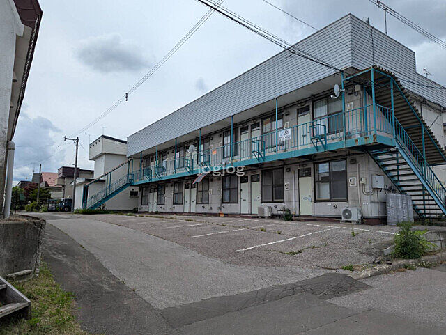 9 / 13