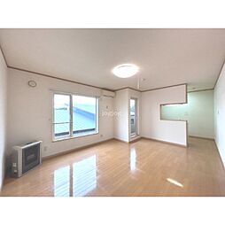 プライムハウスI 2階2LDKのリビング/ダイニング