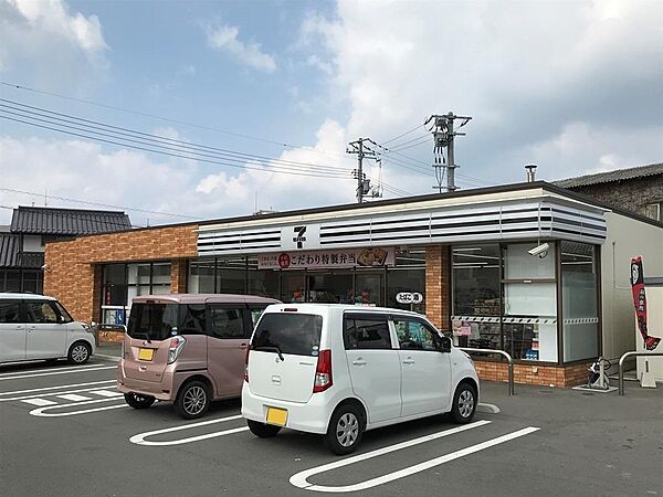 画像27:セブンイレブン萩古萩町店(515m)