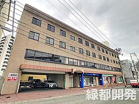 山口県下関市山の田本町18-10（賃貸マンション3LDK・3階・67.89㎡） その1