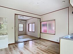 サンレジデンスAOI 103 1階2DKのリビング/ダイニング