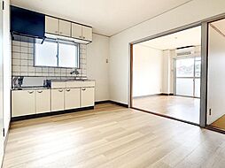 居間