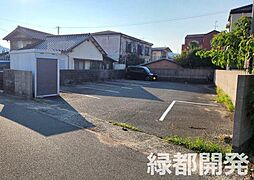 吉見本町1丁目W駐車場