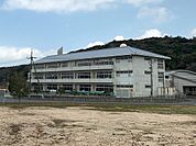 下関市立川棚小学校(1、214m)