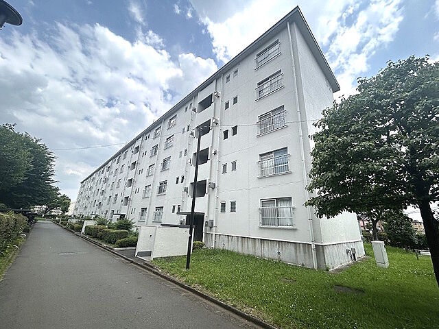 外観 芝中住宅ロー2号棟 4階/-