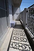 広々した明るいバルコニーです