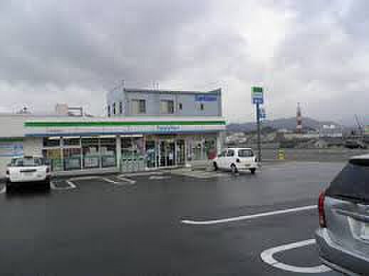 画像17:ファミリーマート 福知山広峯町店（667m）
