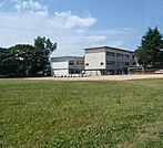 福知山市立雀部小学校（851m）
