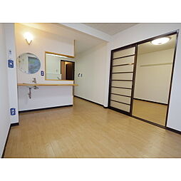 クールジャルダン 2階2DKのリビング/ダイニング