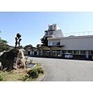 小学校「千曲市立上山田小学校まで685ｍ」