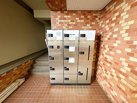 不在時でも荷物の受け取りができる宅配ボックス。