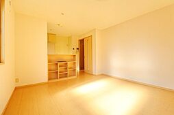 東急田園都市線 長津田駅 徒歩7分の賃貸アパート 1階1LDKのリビング/ダイニング