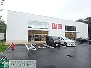 ユニクロ 徒歩27分。ショッピングセンター 2150m