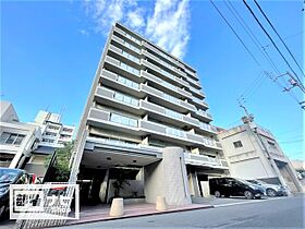 アヴェニール藤塚 401 ｜ 香川県高松市藤塚町2丁目（賃貸マンション2LDK・2階・69.81㎡） その1