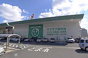 ザグザグ栗林店(ドラッグストア)まで888m