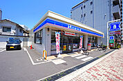 ローソン高松天神前店(コンビニ)まで190m