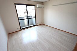 セジュール三谷 102号室 1階1Kのリビング/ダイニング