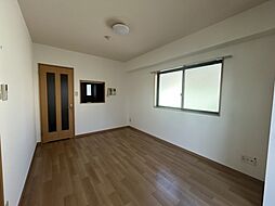 シャングリ・ラ霞 604号室 6階1Kのリビング/ダイニング