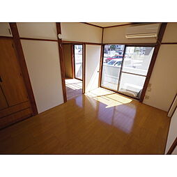 春日ハイツ 2階2Kのリビング/ダイニング