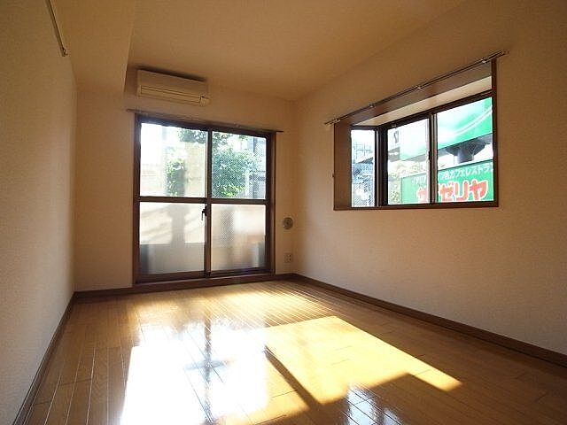 寝室