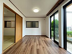 居間