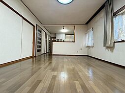 居間