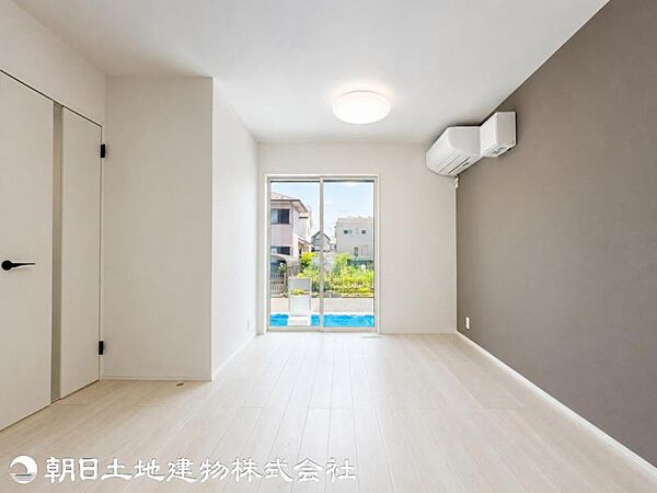 リビング/ダイニングを拡大表示