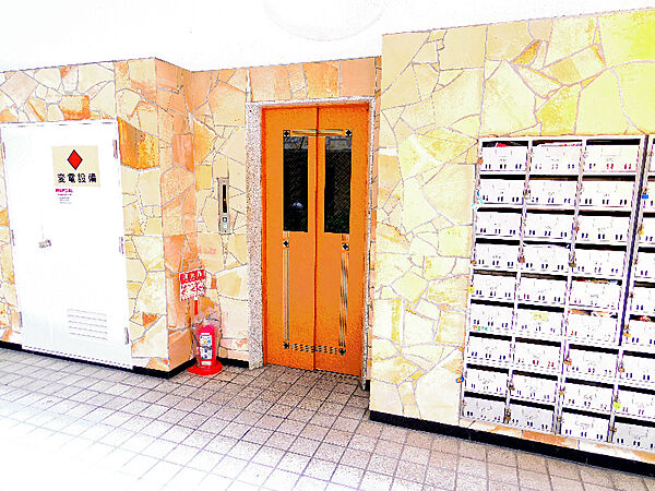 建物エントランス