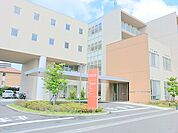 【湘陽かしわ台病院】　かしわ台駅から徒歩5分の場所にあります。駐車場も隣地に併設されているので、車で訪れる人も多い病院です。