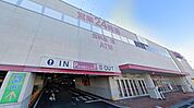 【マックスバリュ　平塚四之宮店】　プライベートブランドが充実しています。24時間営業が便利です。駐車場もあります。